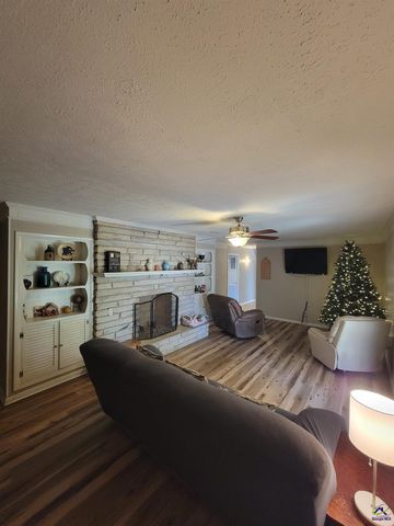 6 Easy Street, Hawkinsville, GA 31036