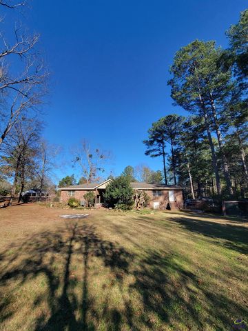 6 Easy Street, Hawkinsville, GA 31036