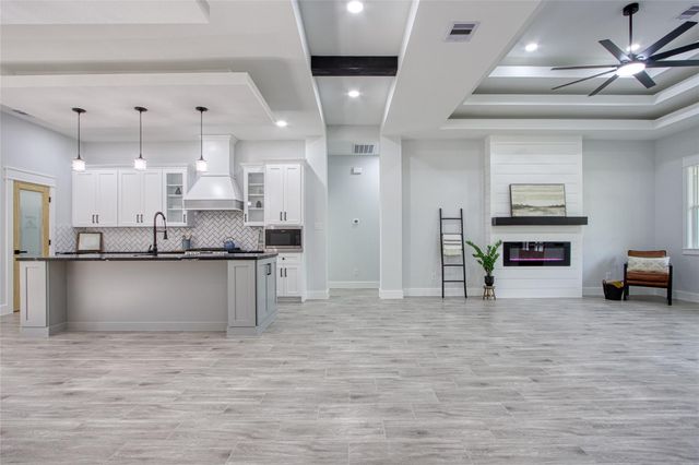 11334 Inwood Drive, Plantersville, TX 77363