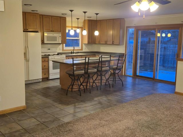 2011 N Sumac Drive, Janesville, WI 53545