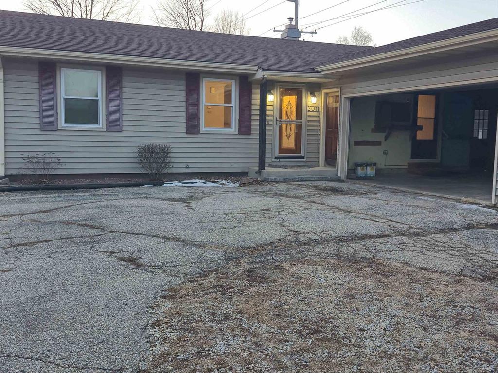 2011 N Sumac Drive, Janesville, WI 53545