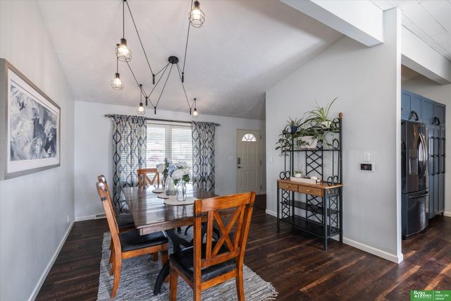 9711 Corby Street, Omaha, NE 68134