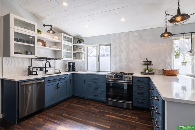 9711 Corby Street, Omaha, NE 68134