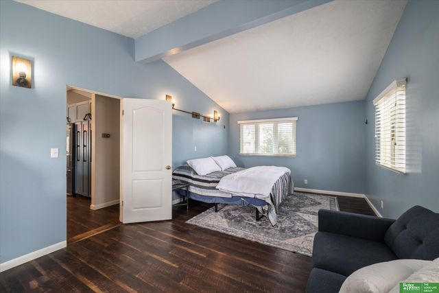 9711 Corby Street, Omaha, NE 68134