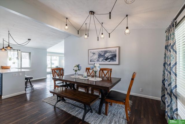 9711 Corby Street, Omaha, NE 68134