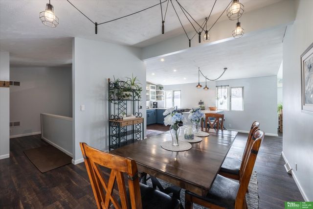 9711 Corby Street, Omaha, NE 68134