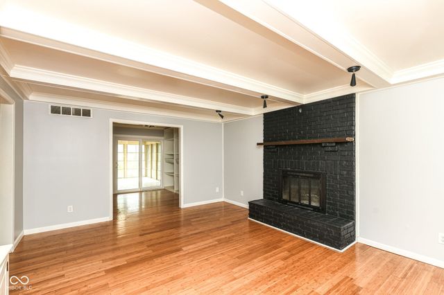 1105 E Greyhound Pass, Carmel, IN 46032