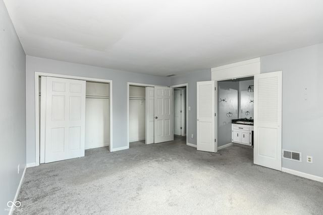 1105 E Greyhound Pass, Carmel, IN 46032