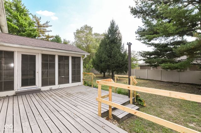 1105 E Greyhound Pass, Carmel, IN 46032