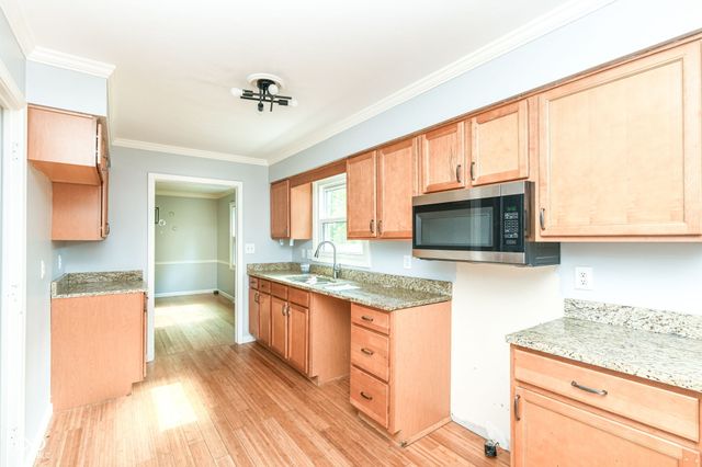 1105 E Greyhound Pass, Carmel, IN 46032