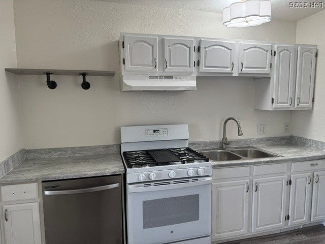 242 Kansas Avenue, Henderson, NV 89015