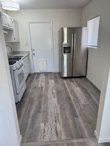 242 Kansas Avenue, Henderson, NV 89015