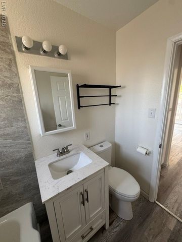 242 Kansas Avenue, Henderson, NV 89015