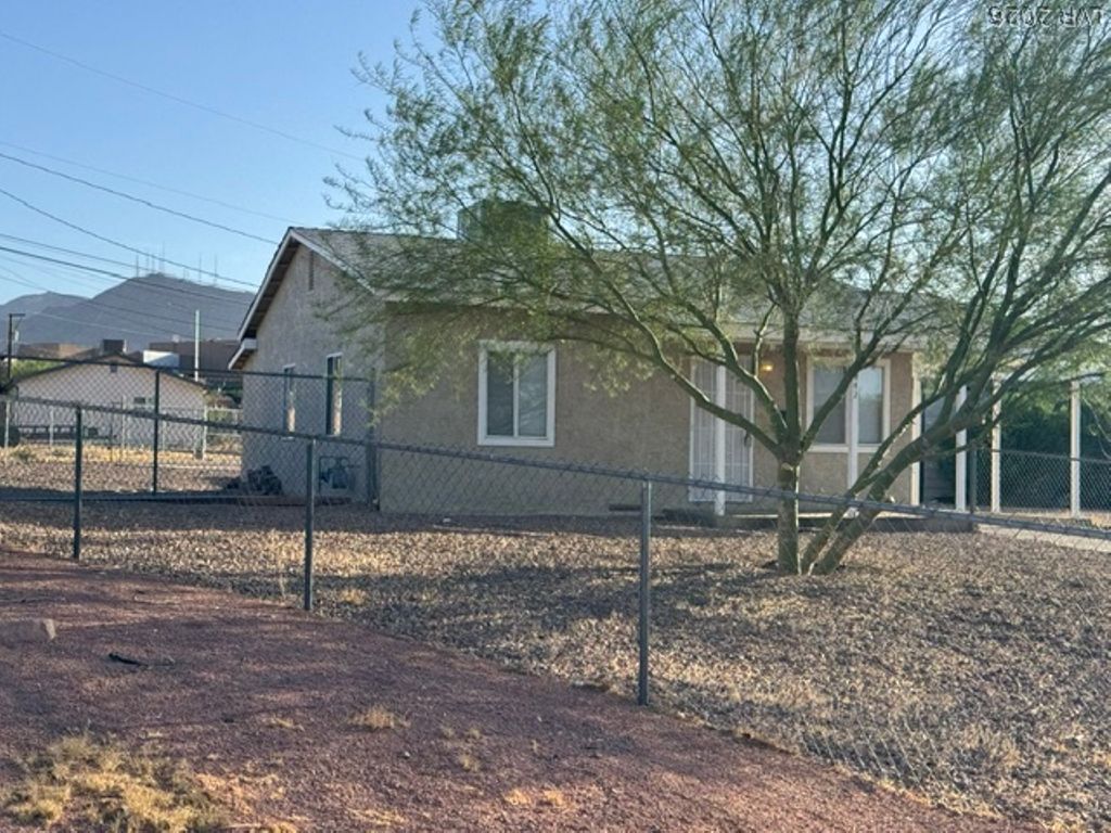 242 Kansas Avenue, Henderson, NV 89015 — photo 2