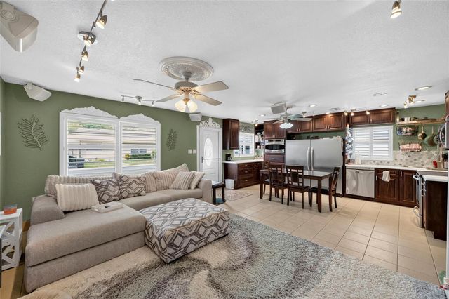 11810 BOYNTON LANE 1, New Port Richey, FL 34654