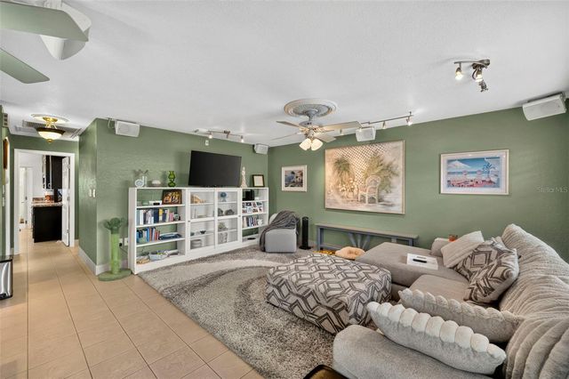 11810 BOYNTON LANE 1, New Port Richey, FL 34654