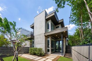 2004 E 8th ST, Austin, TX 78702