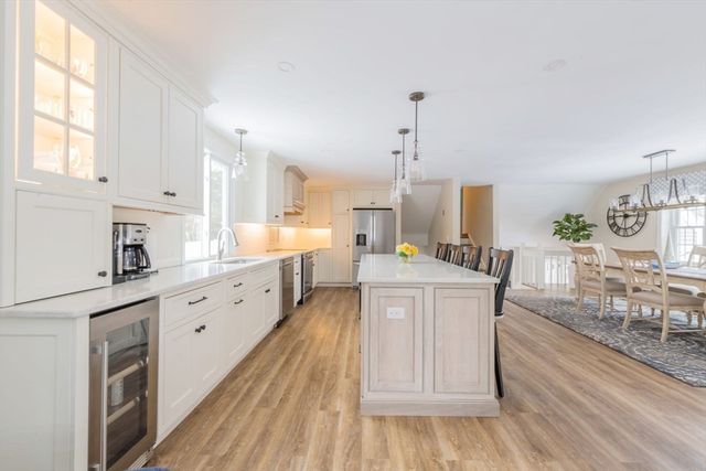 14 Triphammer Cir, Plymouth, MA 02360