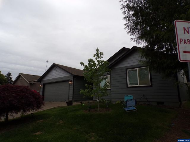 1662 Cherry Bark Ct, Salem, OR 97317