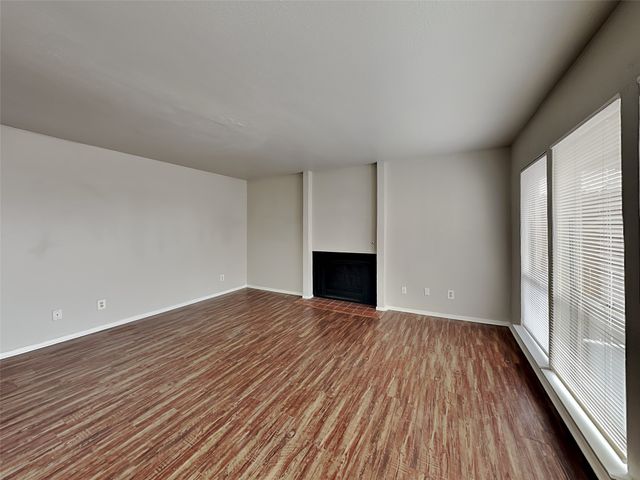 5618 Boca Raton Boulevard 143, Fort Worth, TX 76112