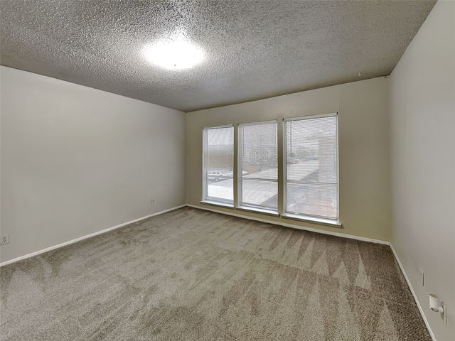 5618 Boca Raton Boulevard 143, Fort Worth, TX 76112