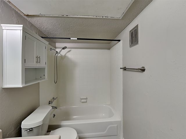 5618 Boca Raton Boulevard 143, Fort Worth, TX 76112