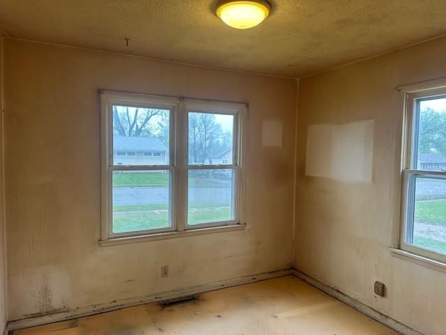112 Hollywood Boulevard, Belton, MO 64012