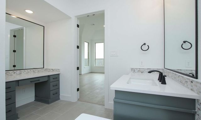 191 Leaning Rock RDG, Austin, TX 78737
