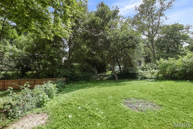 330 Polk Street, Belleville, IL 62220