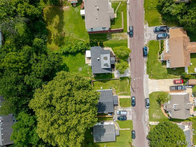 330 Polk Street, Belleville, IL 62220
