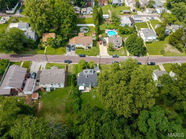330 Polk Street, Belleville, IL 62220
