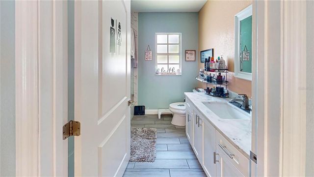 303 29TH STREET E, Palmetto, FL 34221