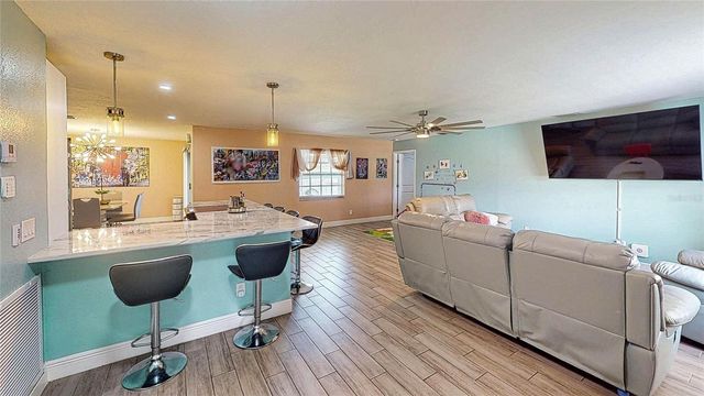 303 29TH STREET E, Palmetto, FL 34221