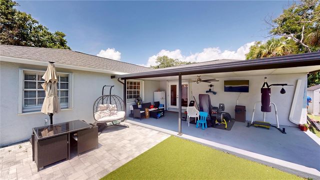 303 29TH STREET E, Palmetto, FL 34221