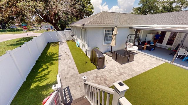 303 29TH STREET E, Palmetto, FL 34221