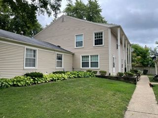 551 Sidney Avenue C, Glendale Heights, IL 60139