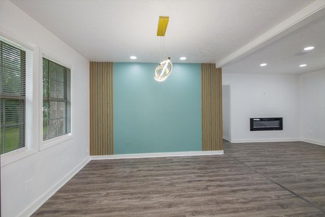 2922 Knotty Oaks Trail, Houston, TX 77045