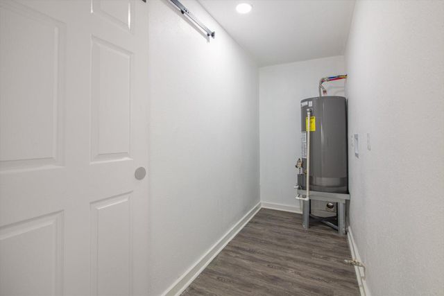 2922 Knotty Oaks Trail, Houston, TX 77045