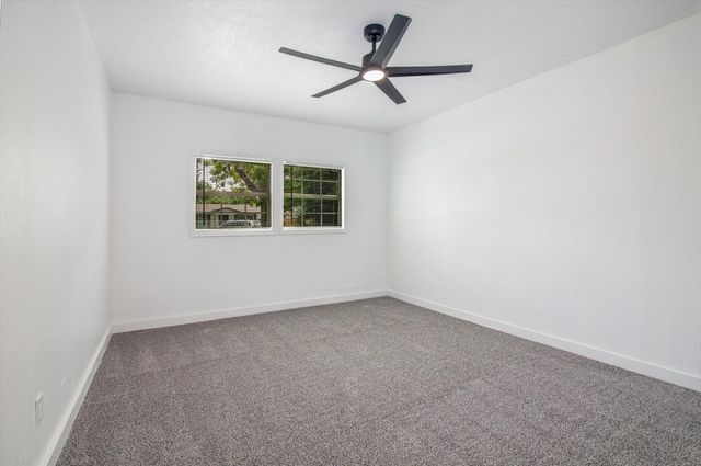 2922 Knotty Oaks Trail, Houston, TX 77045