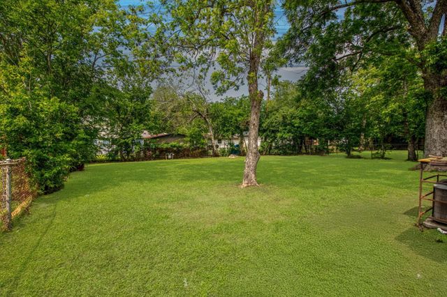 2922 Knotty Oaks Trail, Houston, TX 77045