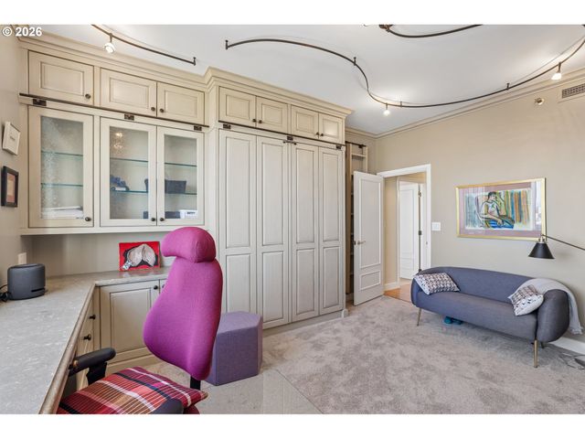 1414 Sw 3RD Ave 2604, Portland, OR 97201