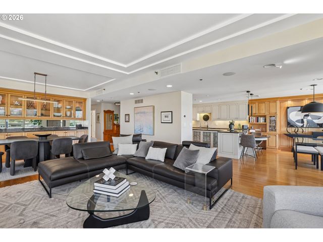 1414 Sw 3RD Ave 2604, Portland, OR 97201