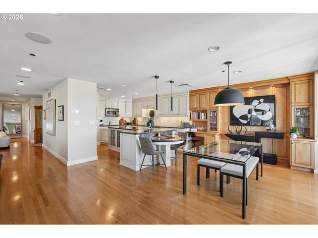 1414 Sw 3RD Ave 2604, Portland, OR 97201