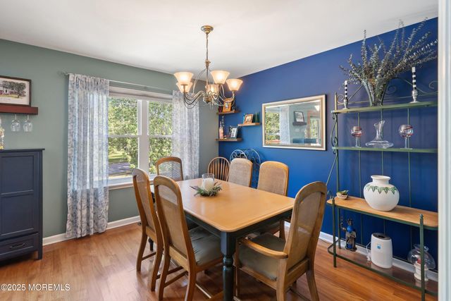 10 Cove Court, Howell, NJ 07731