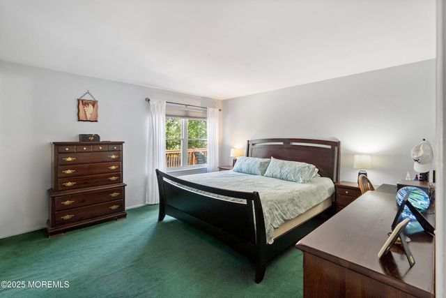 10 Cove Court, Howell, NJ 07731