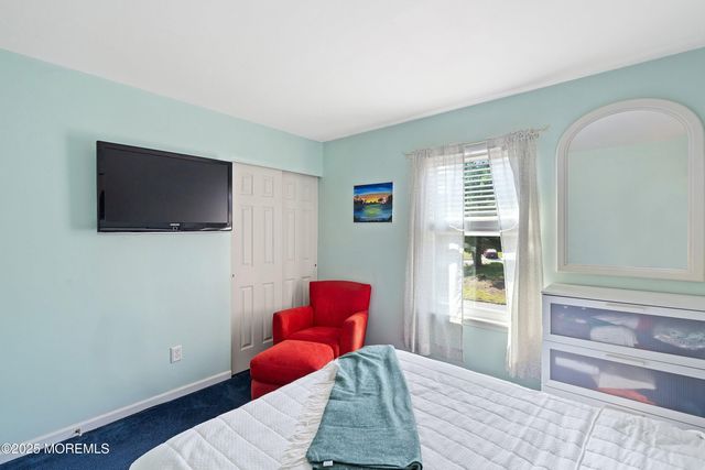 10 Cove Court, Howell, NJ 07731