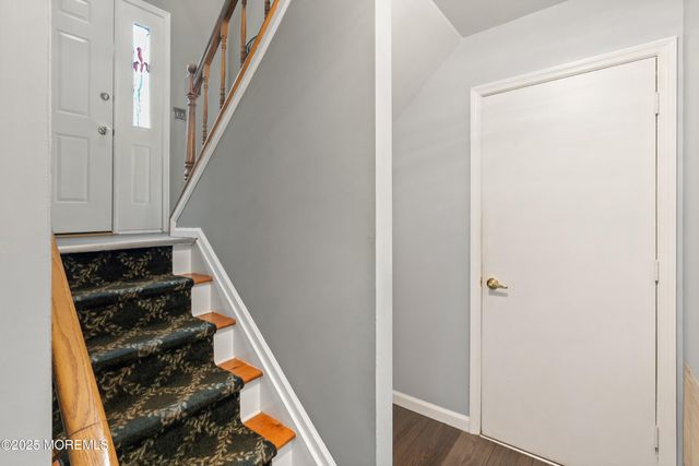 10 Cove Court, Howell, NJ 07731