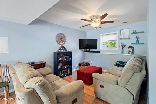 10 Cove Court, Howell, NJ 07731