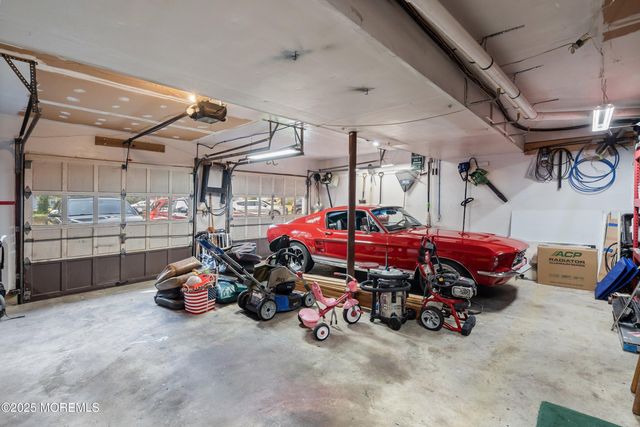 10 Cove Court, Howell, NJ 07731