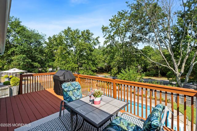 10 Cove Court, Howell, NJ 07731